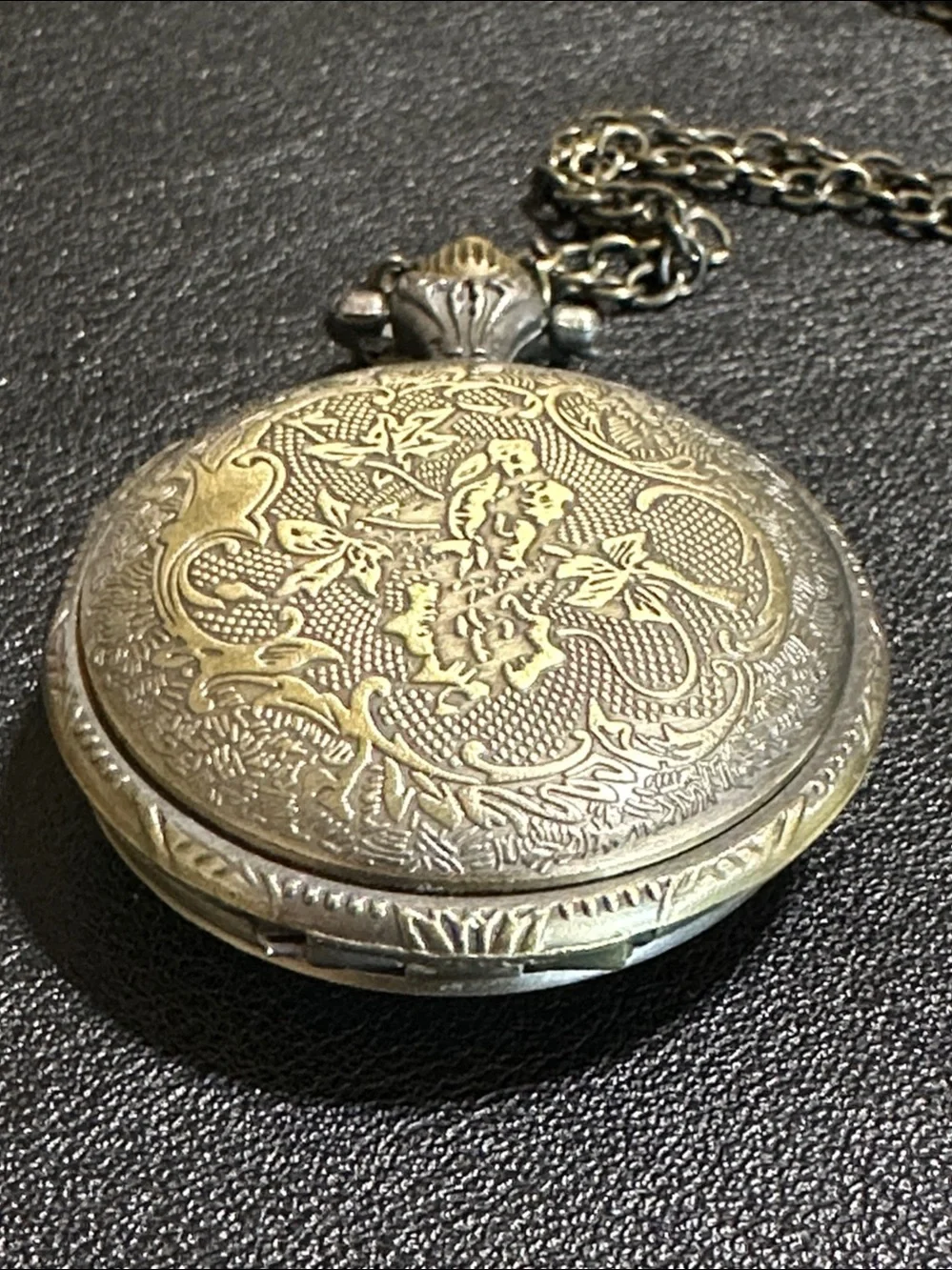 Rose Vintage Bronze Pendant Quartz Watch